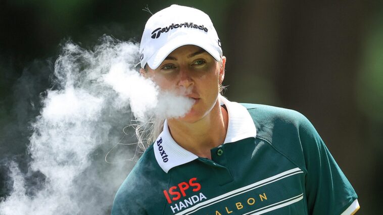 smokin’-charley-hull-is-back-to-promoting-nicotine-after-giving-up-the-cigs,-mets-booth-mess-&-steak-tacos!