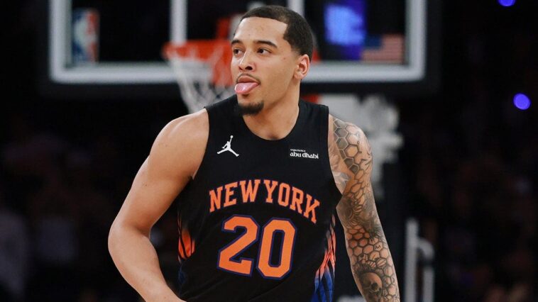 knicks’-jeremy-sochan,-76ers’-vj-edgecombe-have-heated-exchange-after-new-york’s-game-2-win