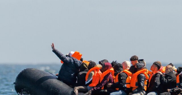 english-channel-migrant-crisis-sees-200,000-arrive-illegally,-less-than-8,000-deported