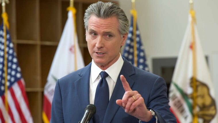 california-threatens-to-send-more-of-its-citizens-to-other-states-if-they-don’t-give-in-to-its-demands