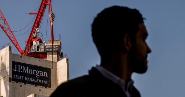 report:-jpmorgan-offered-a-$1-million-settlement-to-#metoo-accuser-of-female-executive