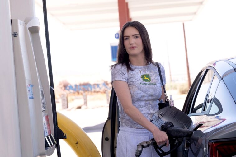 california-gas-station-chain-offering-40-cents-off-gas-for-three-hours-only