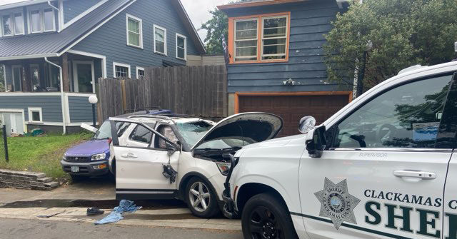 video:-oregon-burglary-suspect-crashes-at-90mph-during-police-chase