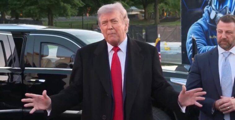 trump-lights-up-reporter-for-asking-why-he-is-renovating-lincoln-memorial-reflecting-pool-amid-conflict-with-iran-(video)