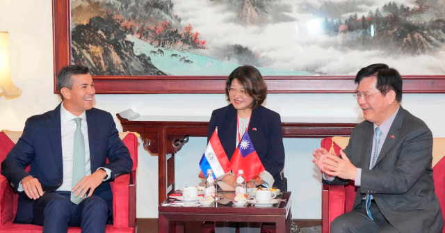 paraguay’s-president-visits-taiwan-under-pressure-from-china-to-cut-ties