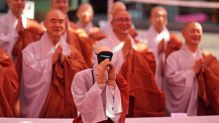 humanoid-robot-named-‘gabi’-ordained-as-buddhist-monk,-pledges-devotion-to-‘holy-buddha’