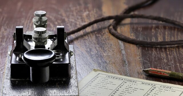 ai-nightmare:-scammer-tricks-grok-and-‘bankr’-ai-bot-into-$200k-crypto-transfer-using-morse-code