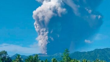 at-least-3-stranded-hikers-killed-by-volcano-eruption-on-remote-indonesian-island