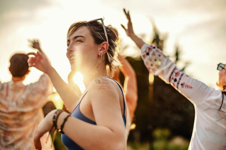 the-bright-side:-wild-flamingos-return,-gen-z-discovers-beethoven,-and-fomo-finally-dies
