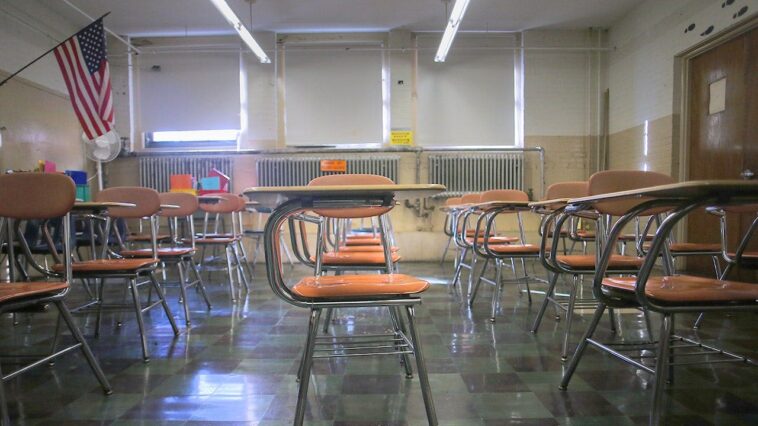 number-of-k-12-public-school-students-has-declined-in-more-than-half-of-states,-report-indicates
