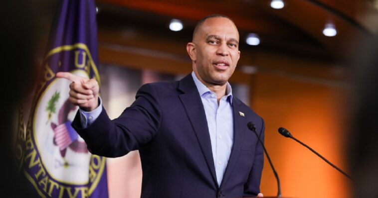 reeling-hakeem-jeffries-responds-to-‘shocking’-virginia-redistricting-ruling:-‘we-are-exploring-all-options’
