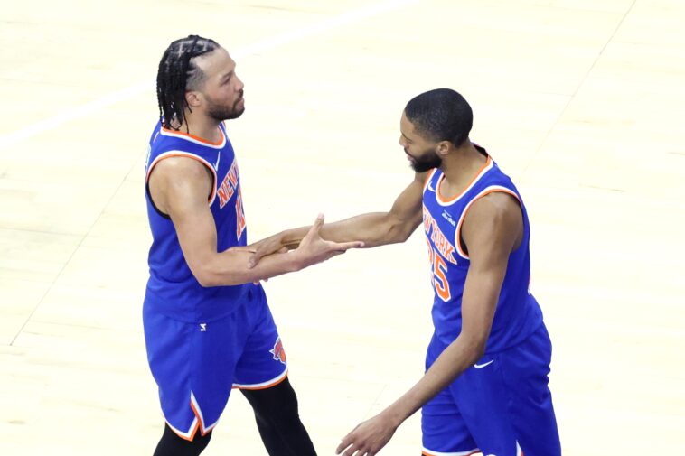 knicks-pull-away-with-dominant-second-half-to-take-commanding-3-0-series-lead-over-76ers