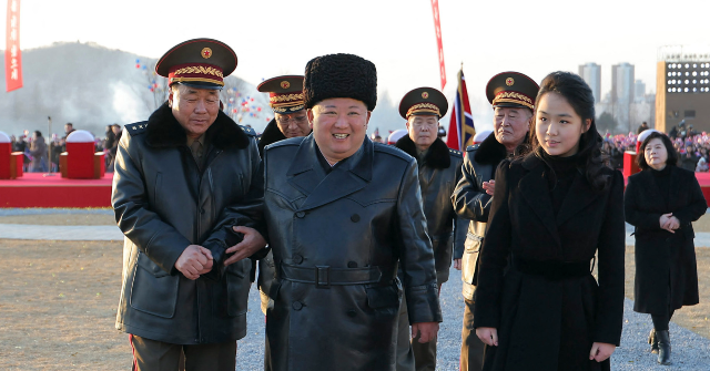 kim-jong-un’s-tween-daughter-helps-inspect-north-korea’s-first-naval-destroyer