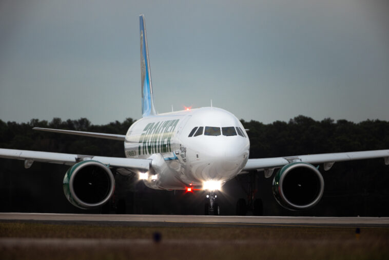 the-moment-pilot-realizes-plane-packed-with-passengers-hit-person-on-runway