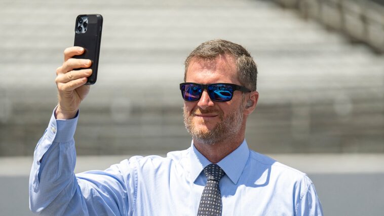 dale-earnhardt-jr.-buries-mouthy-nascar-fan-who-attempted-to-insult-his-intelligence