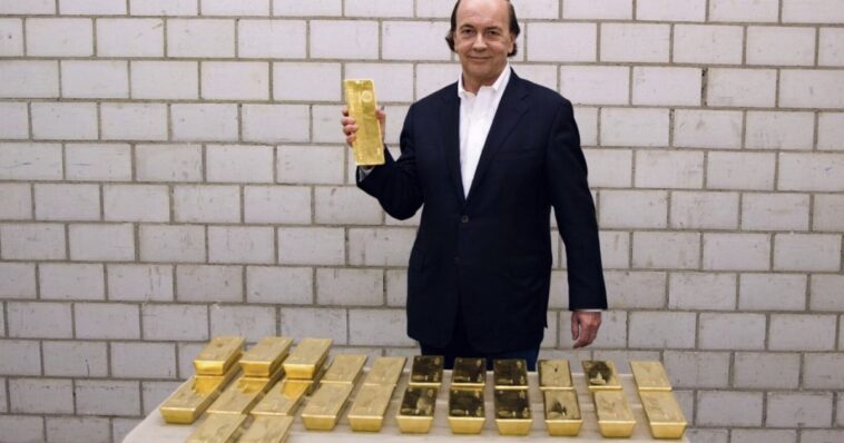 white-house-insider:-trump-planning-to-open-$1-trillion-gold-deposit