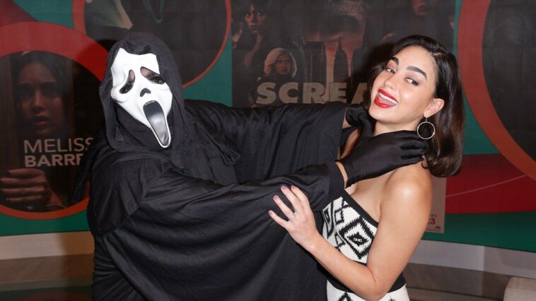 ex-‘scream’-star-fired-for-anti-israel-rant-agrees-that-co-stars-who-returned-to-the-new-film-are-‘scabby’