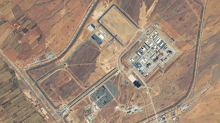 experts-warn-trump-administration-any-iran-deal-must-close-plutonium-pathway-to-nuclear-bombs
