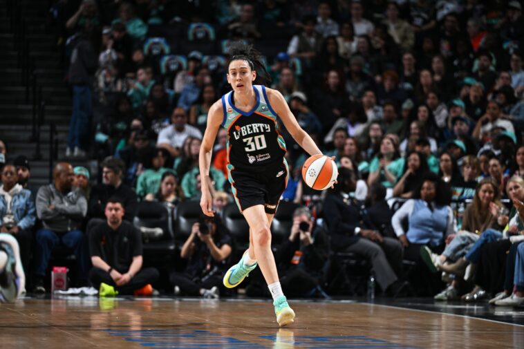 breanna-stewart’s-dominant-showing-sets-an-elite-standard-for-liberty-to-follow