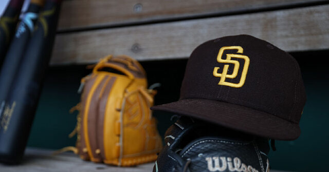 padres-prospect-self-deports-to-mexico-after-pleading-guilty-to-human-smuggling