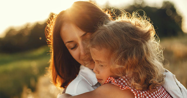 franklin-graham-honors-the-love-of-moms-in-‘god-made-a-mother’-tribute