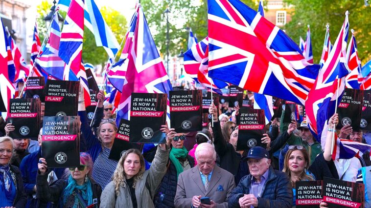 from-london-synagogues-to-new-york-preschools-—-antisemitic-attacks-escalating-on-both-sides-of-the-atlantic