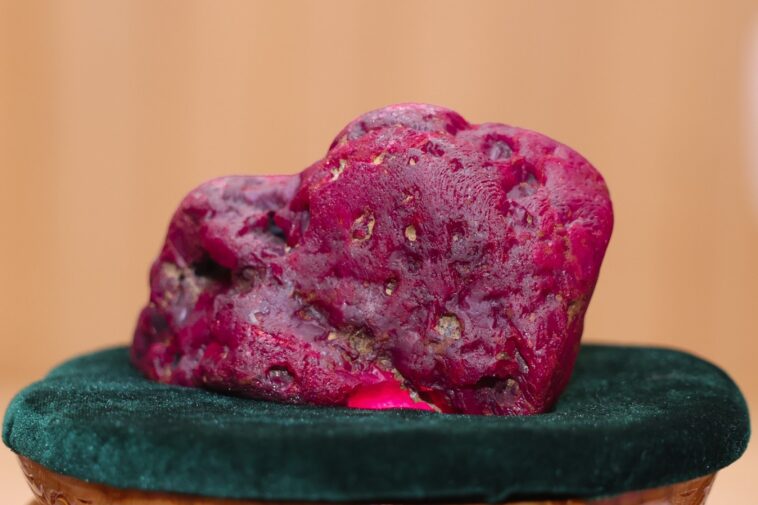 massive-5-pound,-11,000-carat-rare-ruby-discovered-by-miners-in-war-torn-myanmar