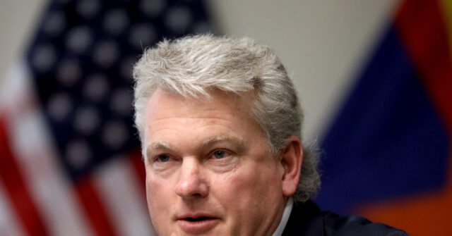 poll:-mike-collins-leads-georgia-gop-senate-primary,-dooley-surpasses-carter