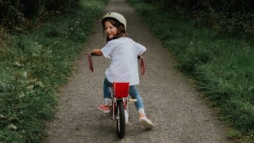 ‘bored’-kids-are-making-a-comeback-some-parents-say-it’s-changing-everything.