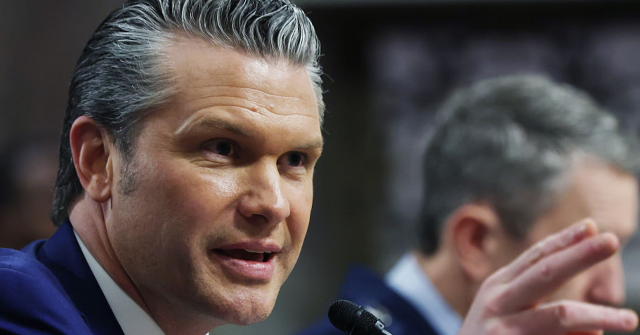 pete-hegseth-accuses-democrat-senator-mark-kelly-of-‘blabbing’-about-‘classified’-briefing