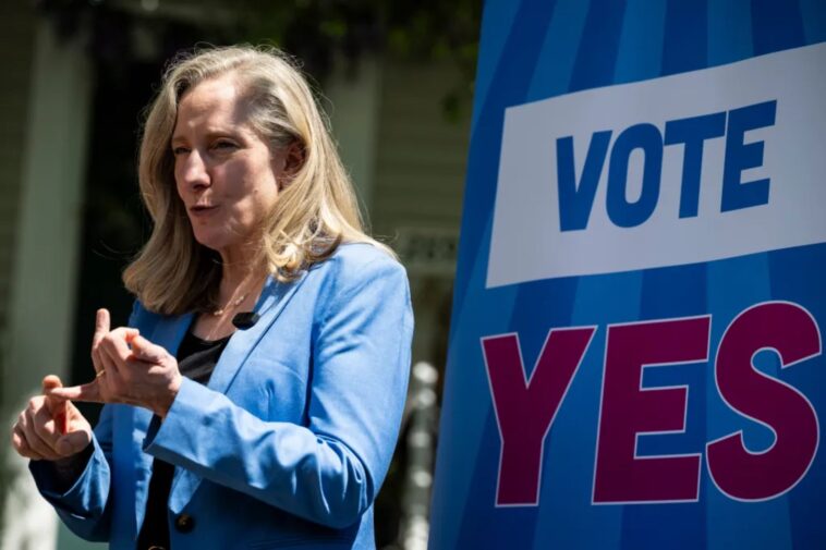 virginia-dems-beg-us-supreme-court-to-pause-ruling-nixing-redistricting-referendum