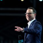 josh-shapiro-and-aoc-are-waging-war-over-a-midterm-congressional-race-with-2028-implications:-report