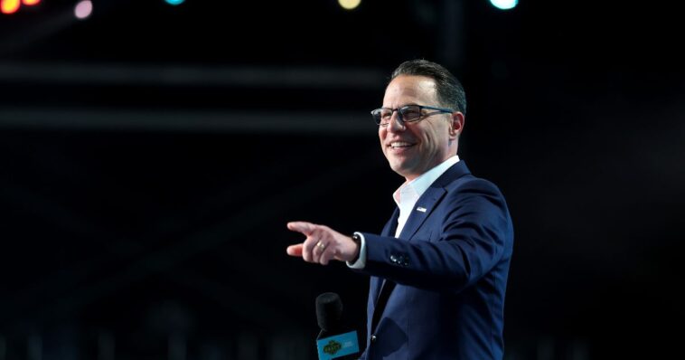 josh-shapiro-and-aoc-are-waging-war-over-a-midterm-congressional-race-with-2028-implications:-report