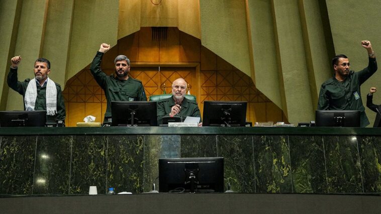 iran-regime-power-players-may-eye-russia-in-assad-style-escape-as-us-talks-falter:-expert