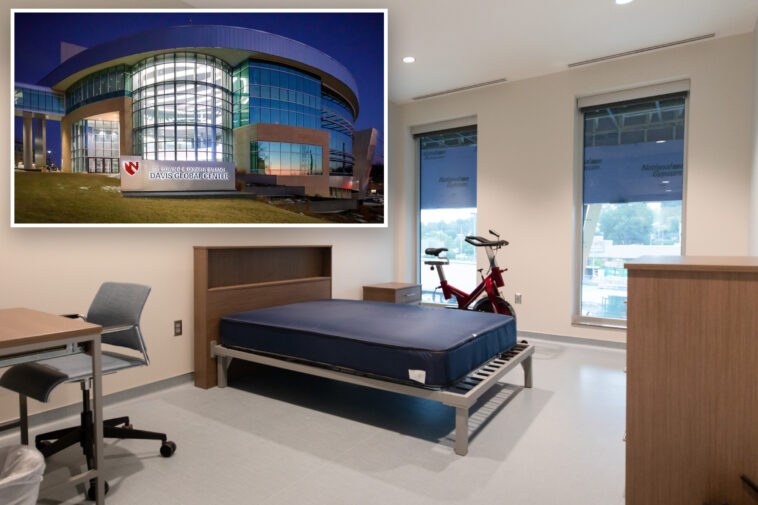 us-passengers-from-hantavirus-cruise-are-quarantining-at-world-class-hospitals-—-but-nobody-knows-when-they-can-leave
