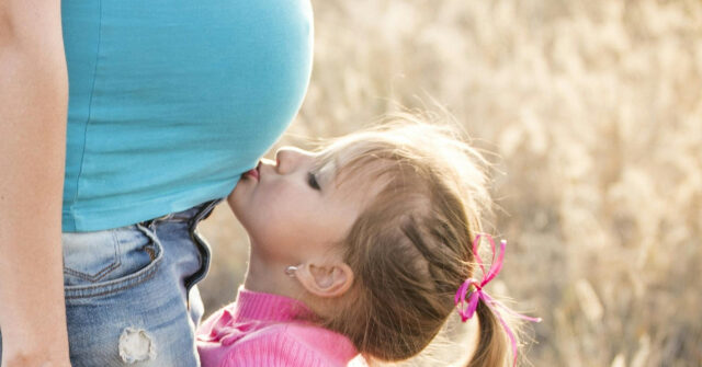 hhs-launches-help-website-for-new,-expecting-mothers