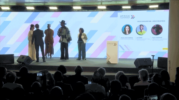 macron-takes-the-stage-uninvited-at-africa-summit-to-scold-crowd-for-‘total-lack-of-respect’
