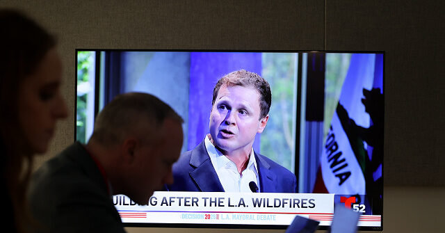 poll:-los-angeles-mayor-karen-bass-falls-flat-with-voters-as-spencer-pratt-improves