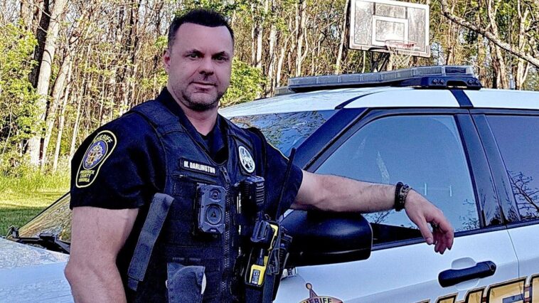 virginia-deputy-sheriff-prepares-to-take-his-first-single-to-major-country-radio-while-still-on-duty