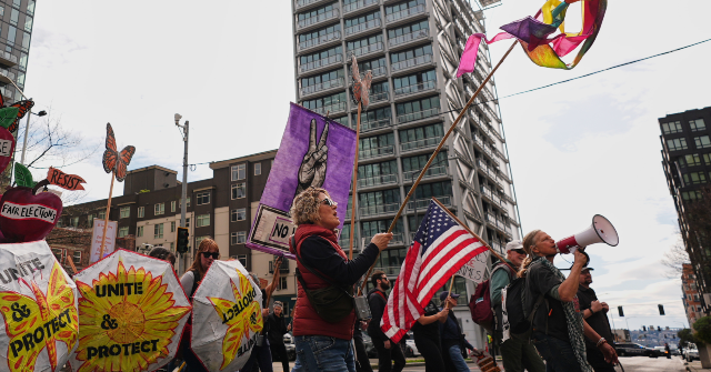 portland-protesters-swarm-hotel-to-protest-fbi-director-kash-patel