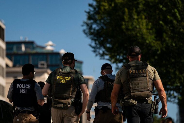 ice-makes-new-major-fraud-discovery-involving-10,000-foreign-students