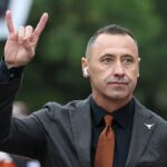 one-day-after-lane-kiffin-mess,-steve-sarkisian-torches-ole-miss-for-‘basketweaving’-classes-in-oxford