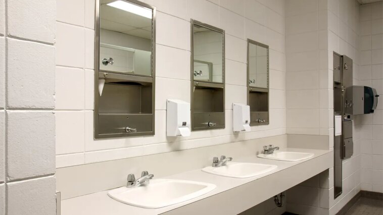 loudoun-county-high-school-student-accused-of-filming-students-in-bathroom-under-investigation