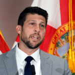 florida-ag-sues-jacksonville-for-allegedly-keeping-registry-of-guns-brought-into-city-buildings