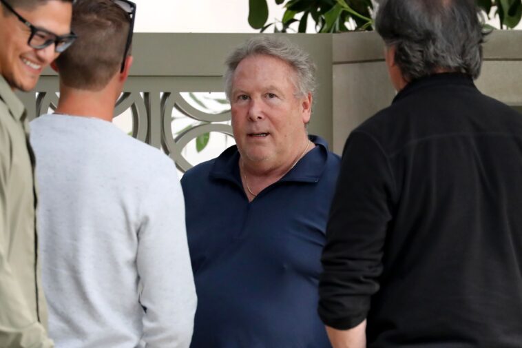 stephen-cloobeck-is-arrested-in-la-weeks-after-turning-back-on-eric-swalwell