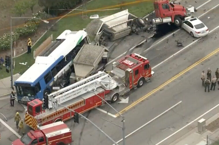 bus,-semitruck-and-car-collide-in-santa-clarita,-leaving-13-injured