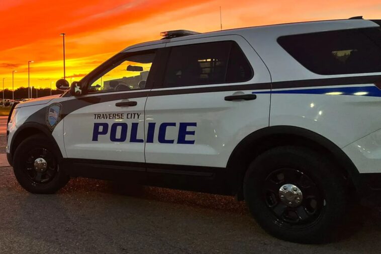 michigan-shoplifter-rushed-to-hospital-after-hiding-bottle-of-wine-in-her-‘body-cavity’