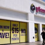 planet-fitness-canceled-woman’s-membership-after-she-reported-man-in-women’s-locker-room,-called-cops-on-her