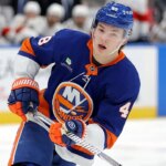 isles-matthew-schaefer-annihilates-calder-trophy-field,-rookie-wins-award-unanimously