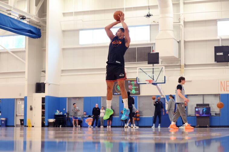 the-massive-question-the-knicks-—-and-their-fans-—-need-to-be-asking-themselves